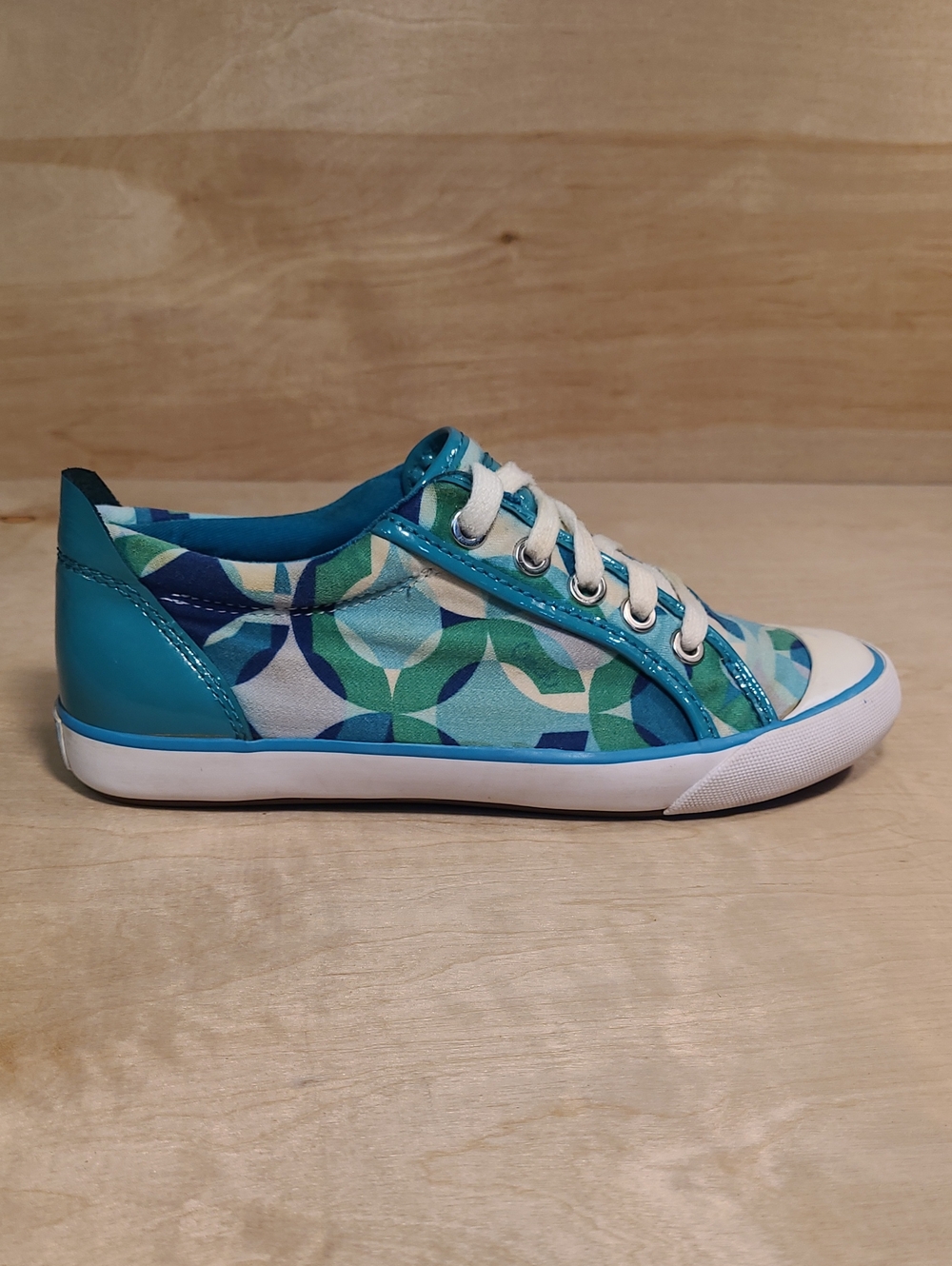 Coach Barrett Low Top Sneaker In Teal and Aqua Geometric "C" Pattern Size 5.5 W